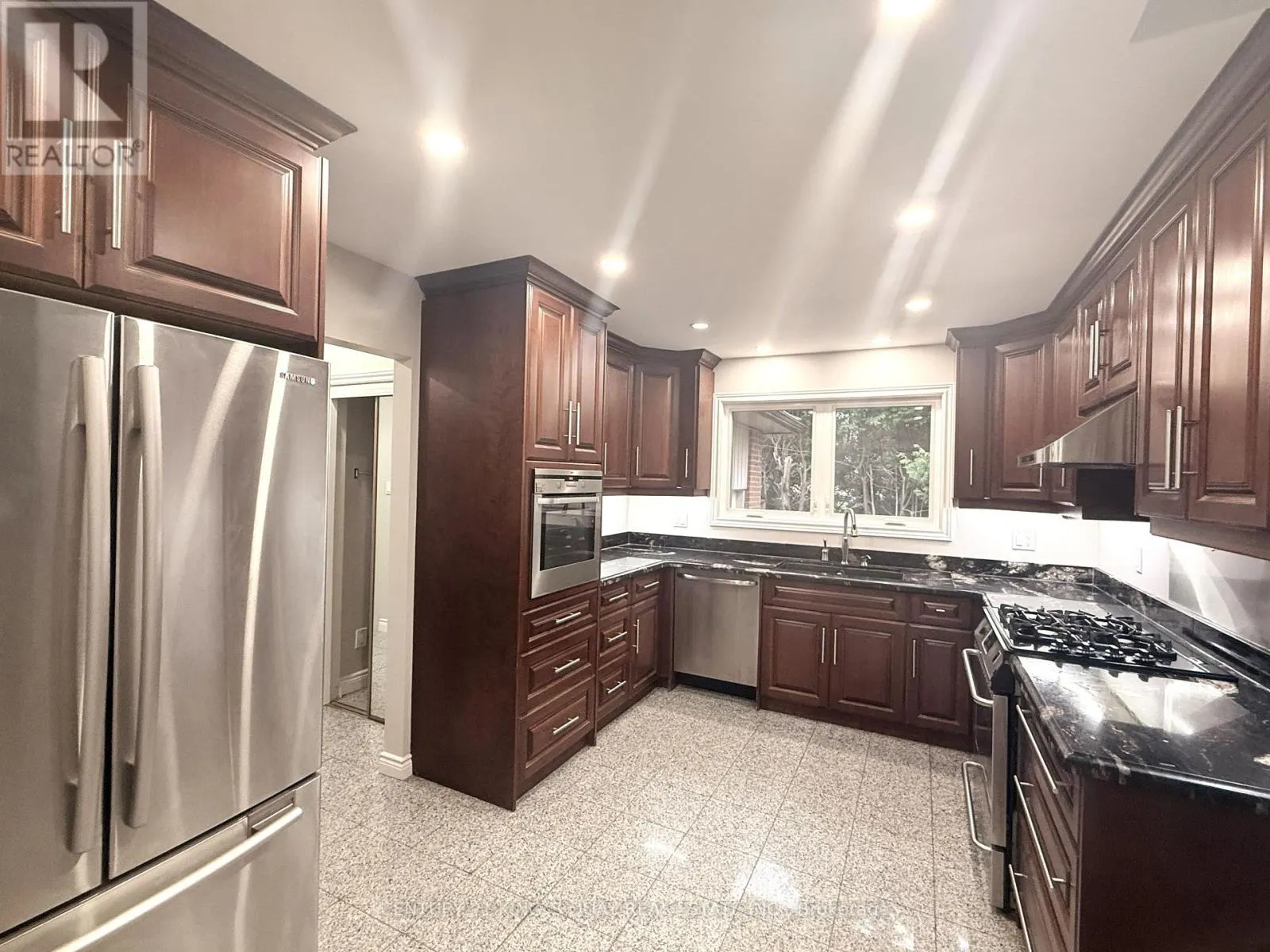 3 FONTHILL BOULEVARD