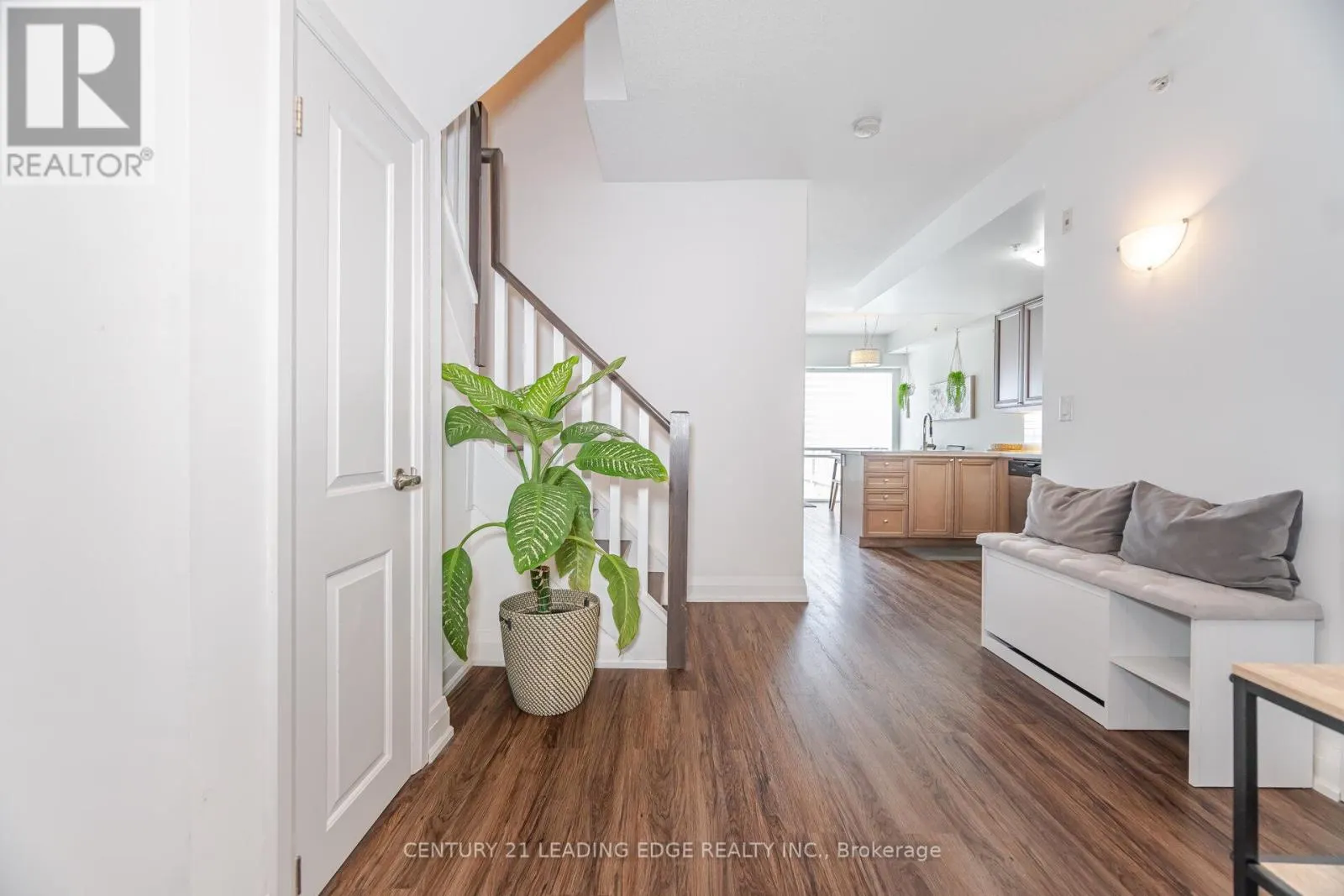 108 - 24 WOODSTREAM BOULEVARD