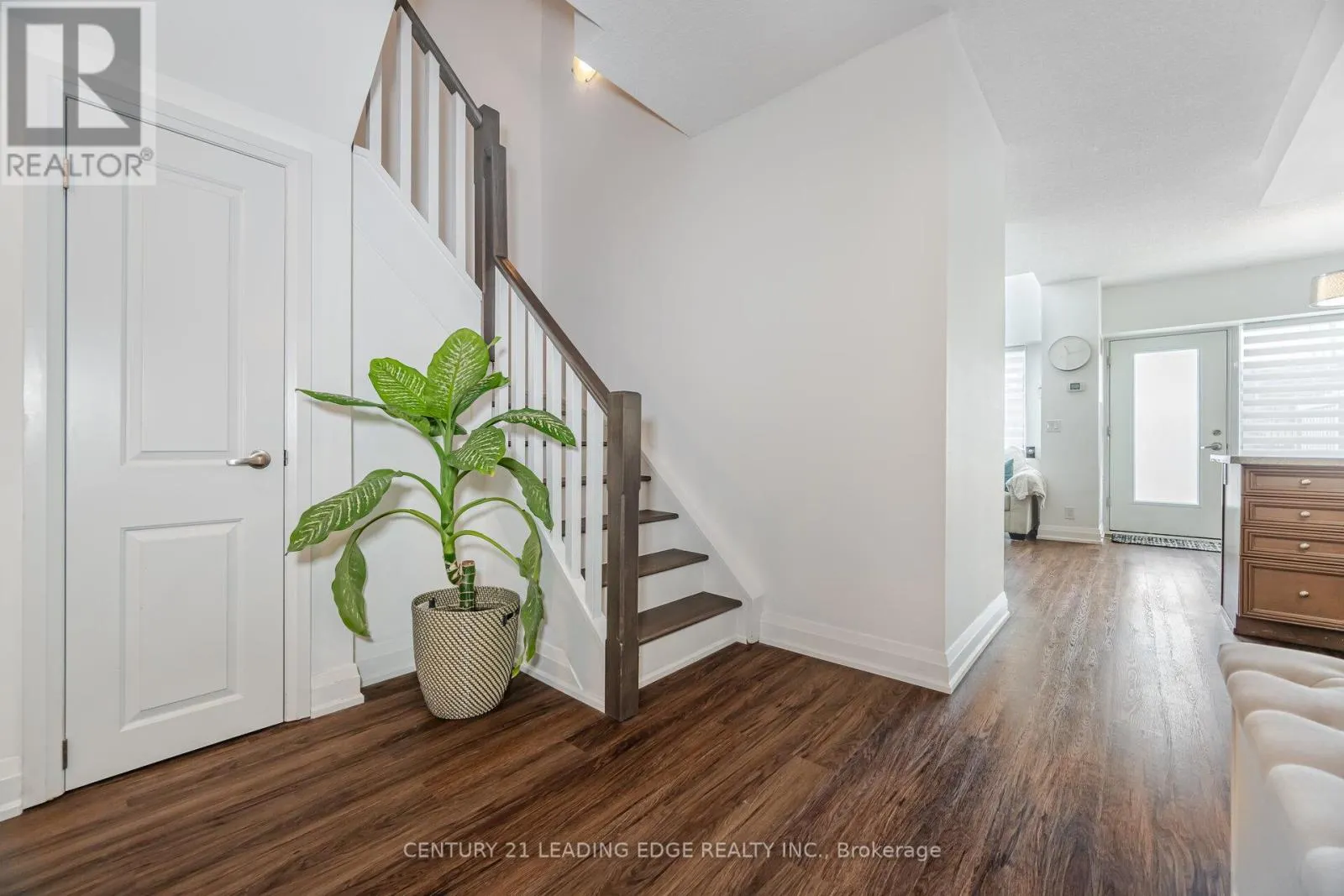 108 - 24 WOODSTREAM BOULEVARD