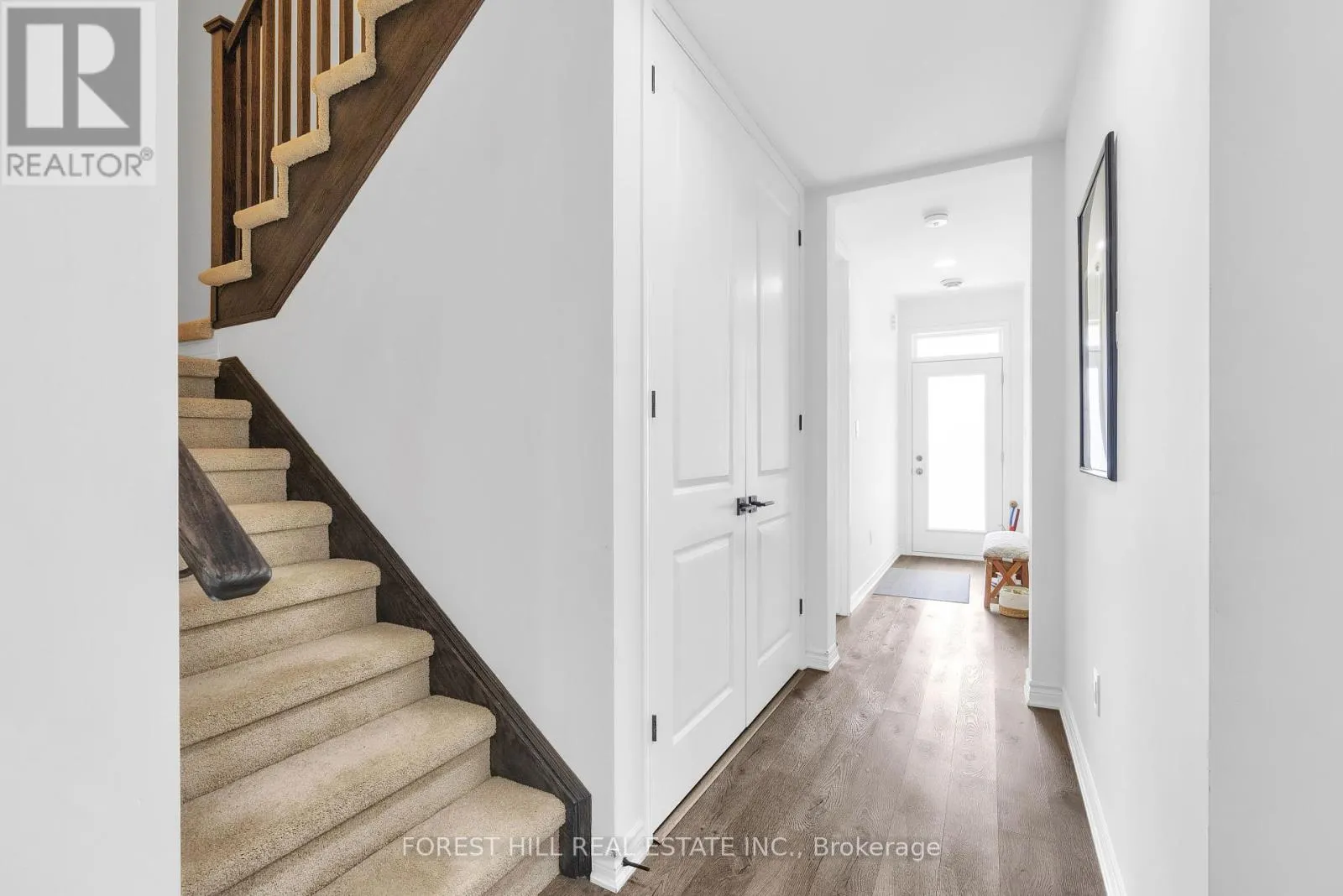 742 - 742 TRUMBLEY PLACE S