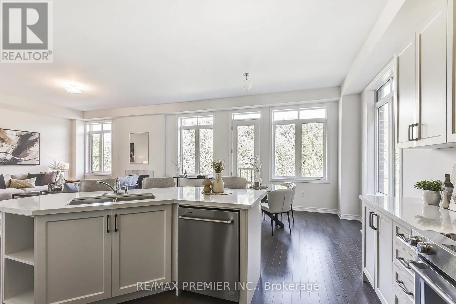 20 KESTERFARM PLACE