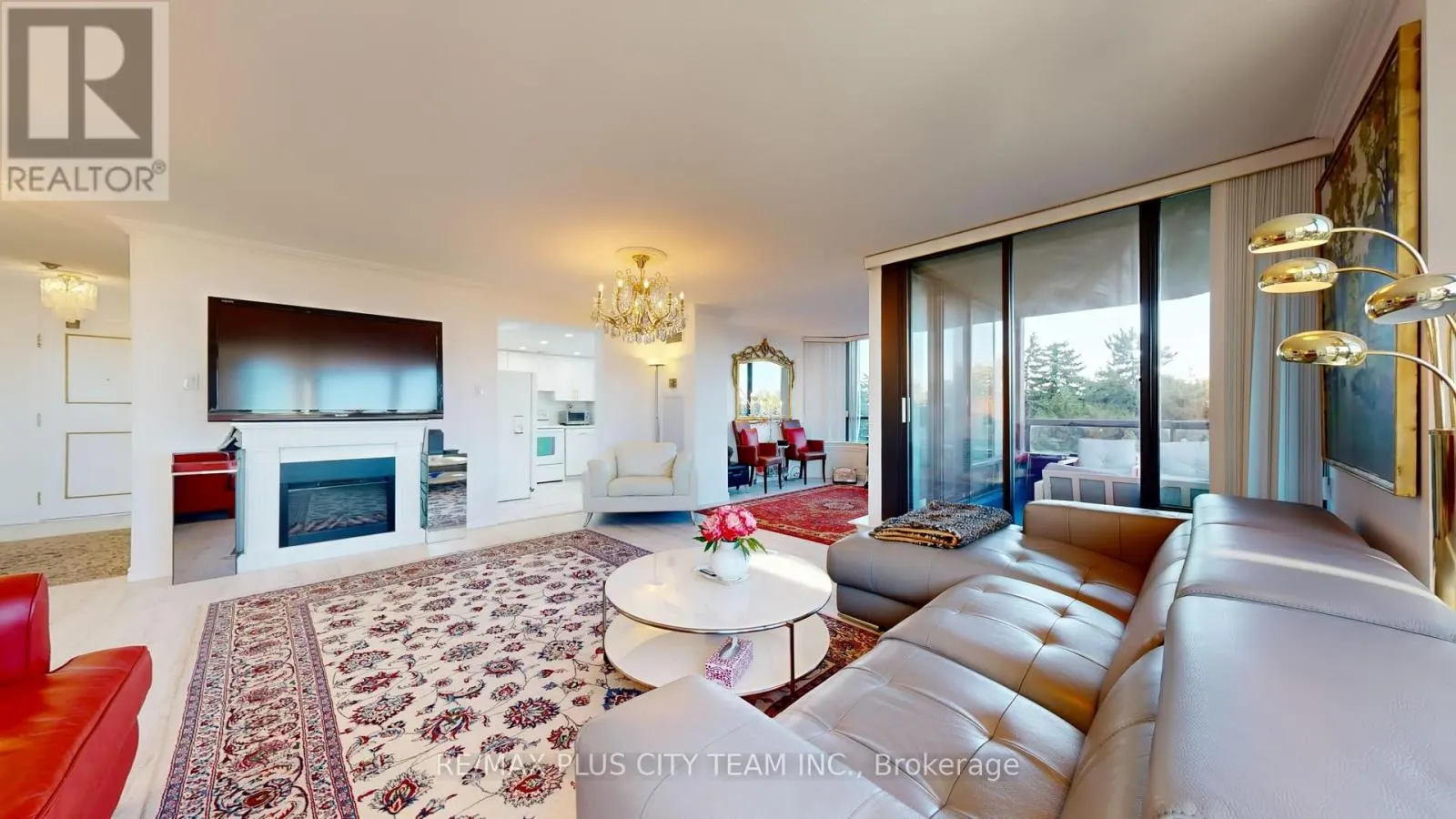 410 - 7440 BATHURST STREET