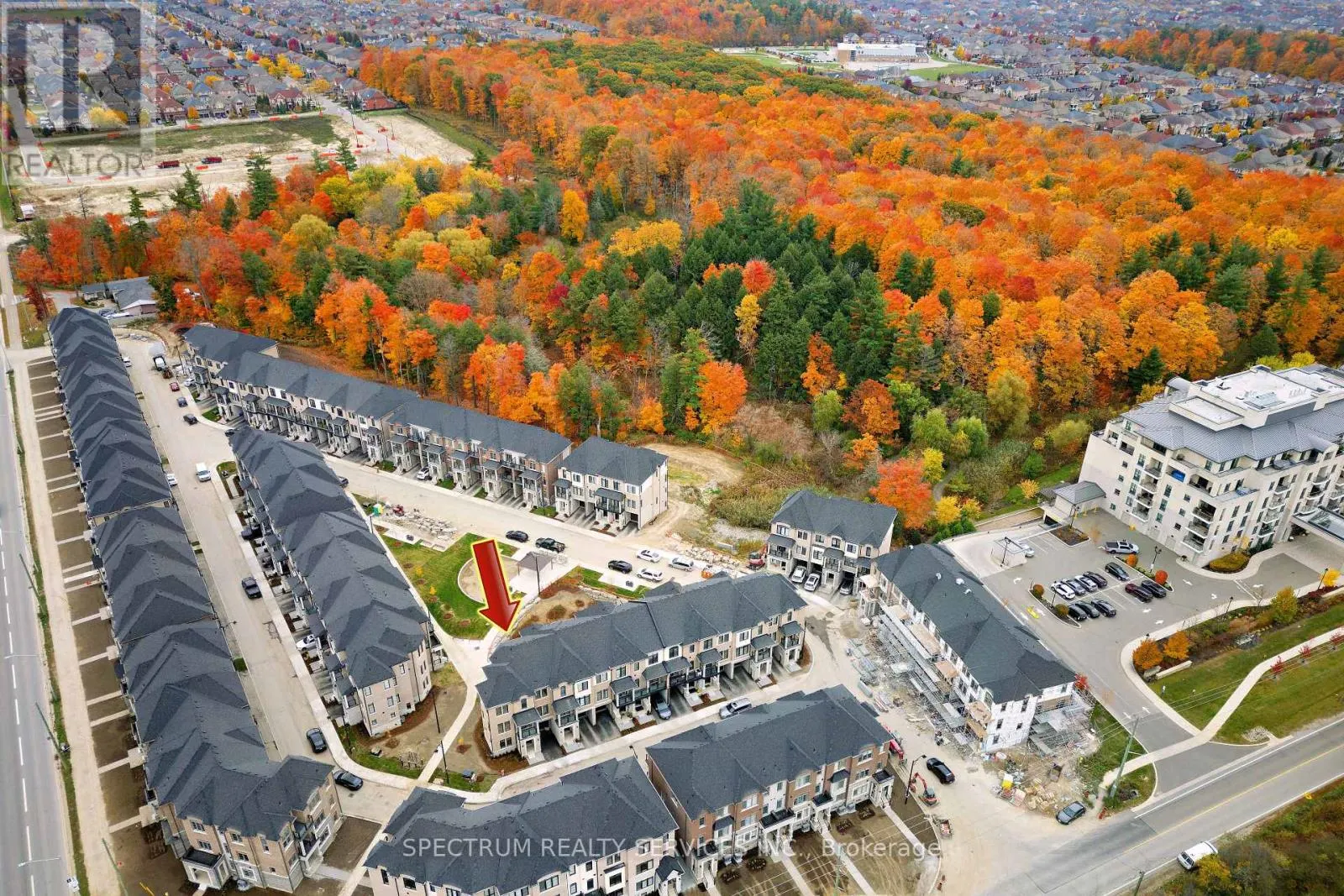 155 DE LA ROCHE DRIVE