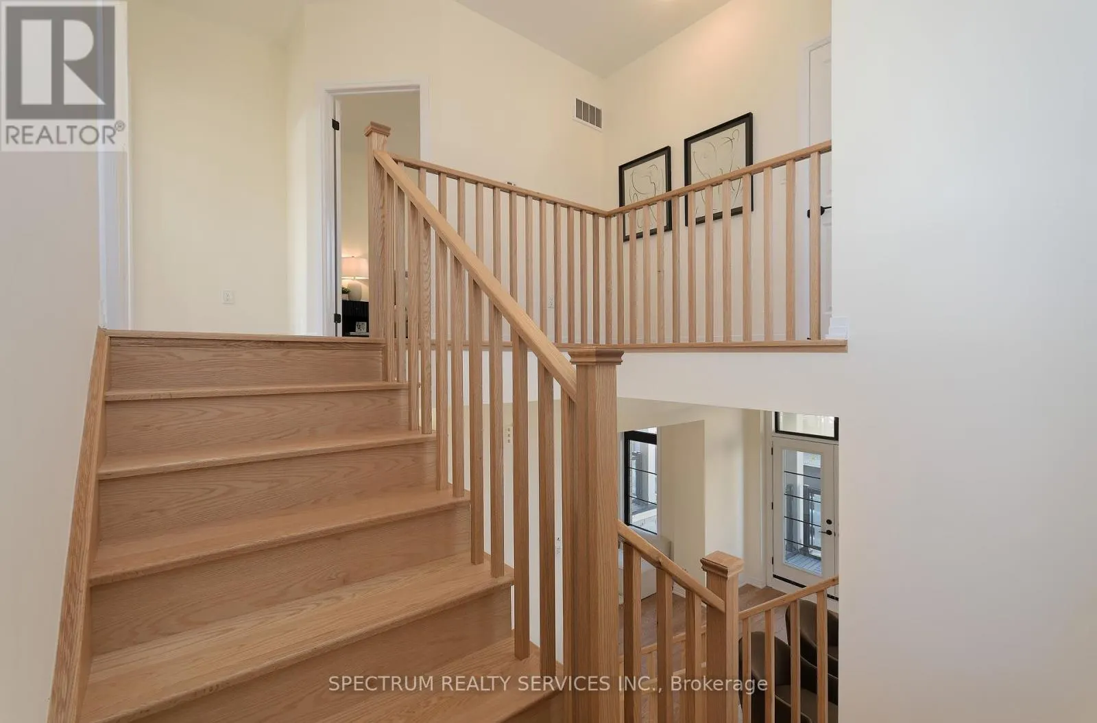 155 DE LA ROCHE DRIVE
