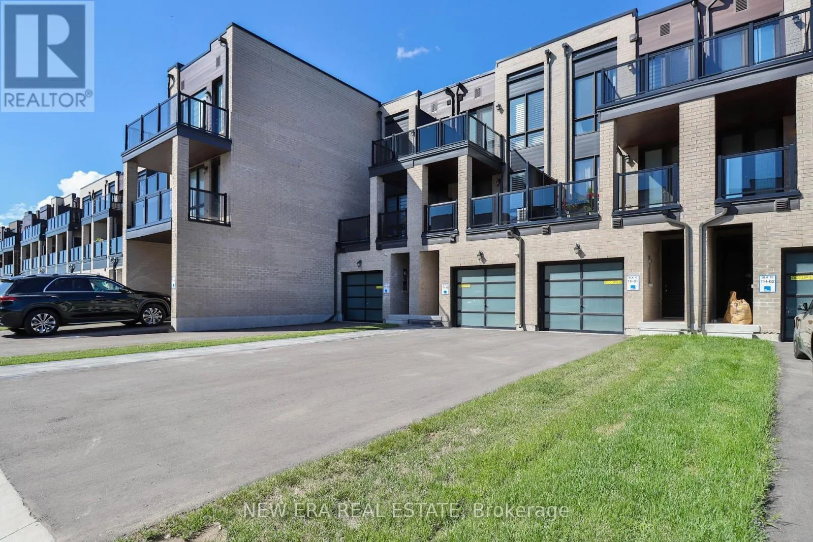 81 STAUFFER CRESCENT