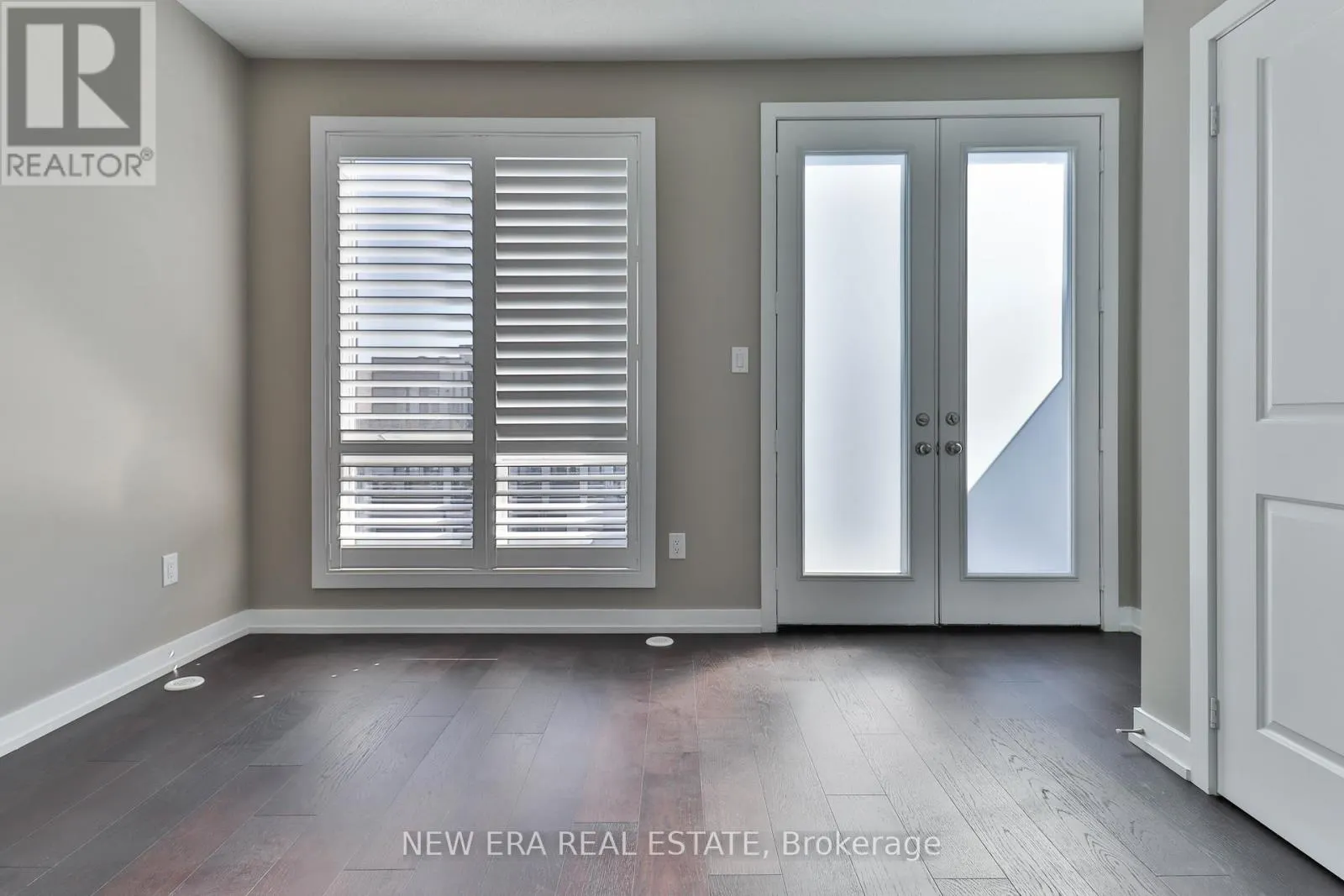 81 STAUFFER CRESCENT