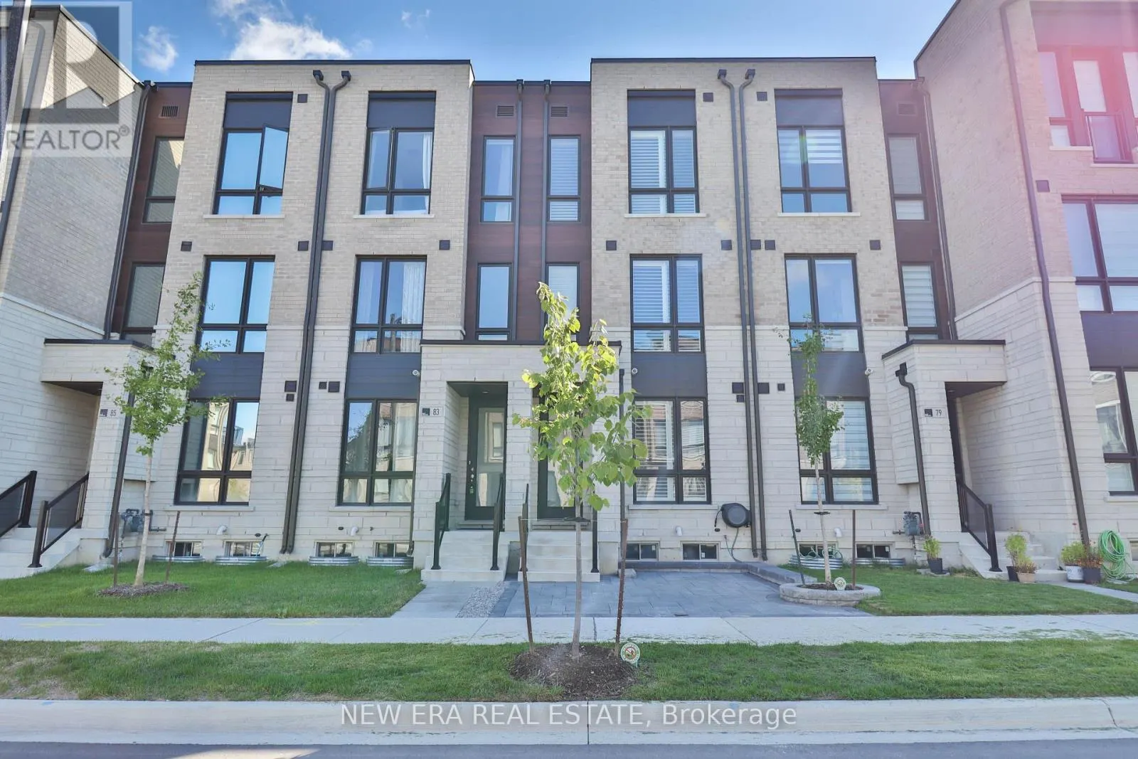 81 STAUFFER CRESCENT