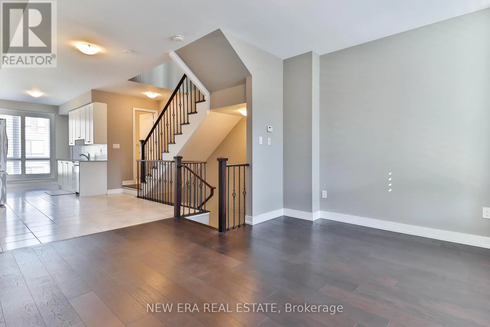 81 STAUFFER CRESCENT