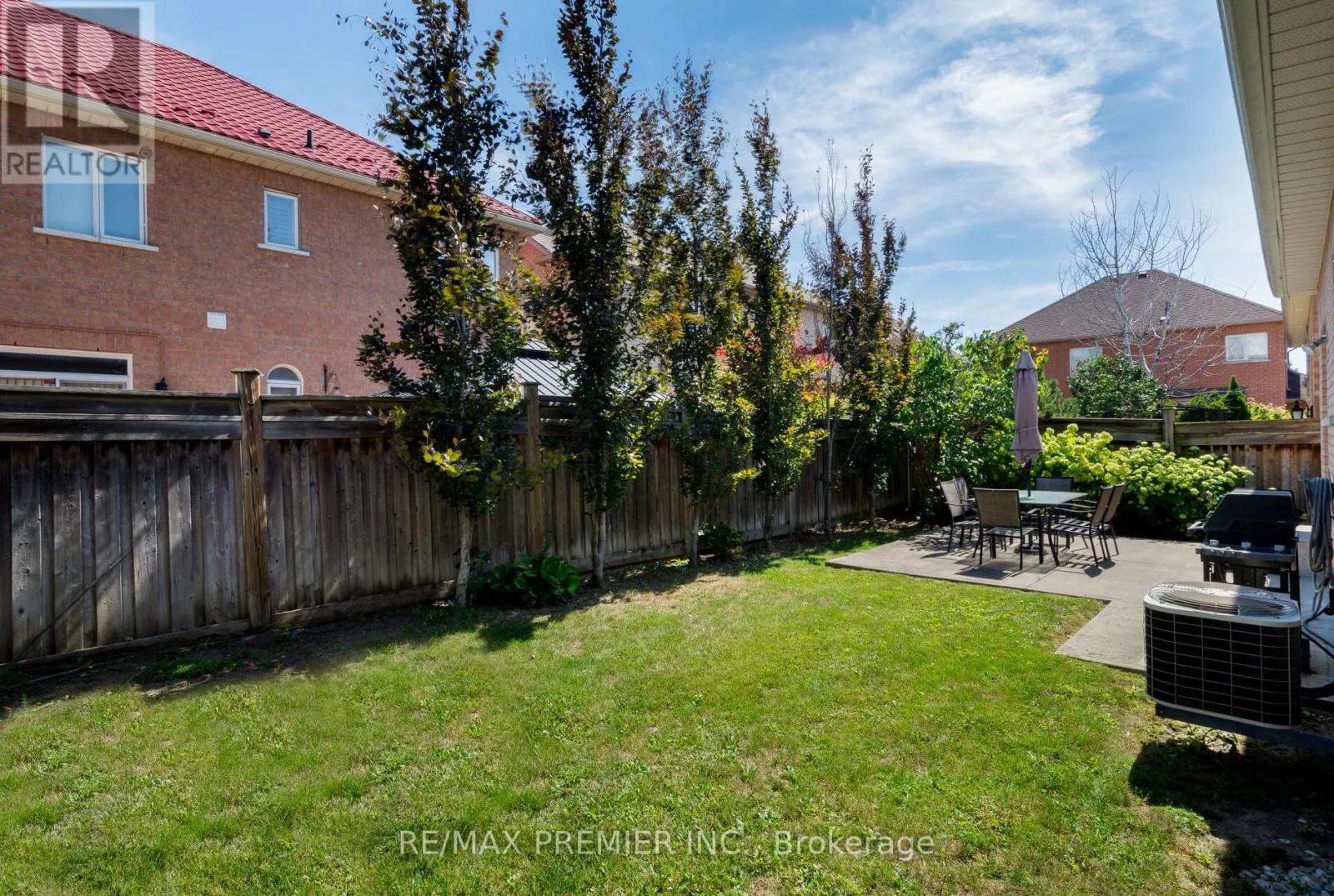 36 TOULON CRESCENT