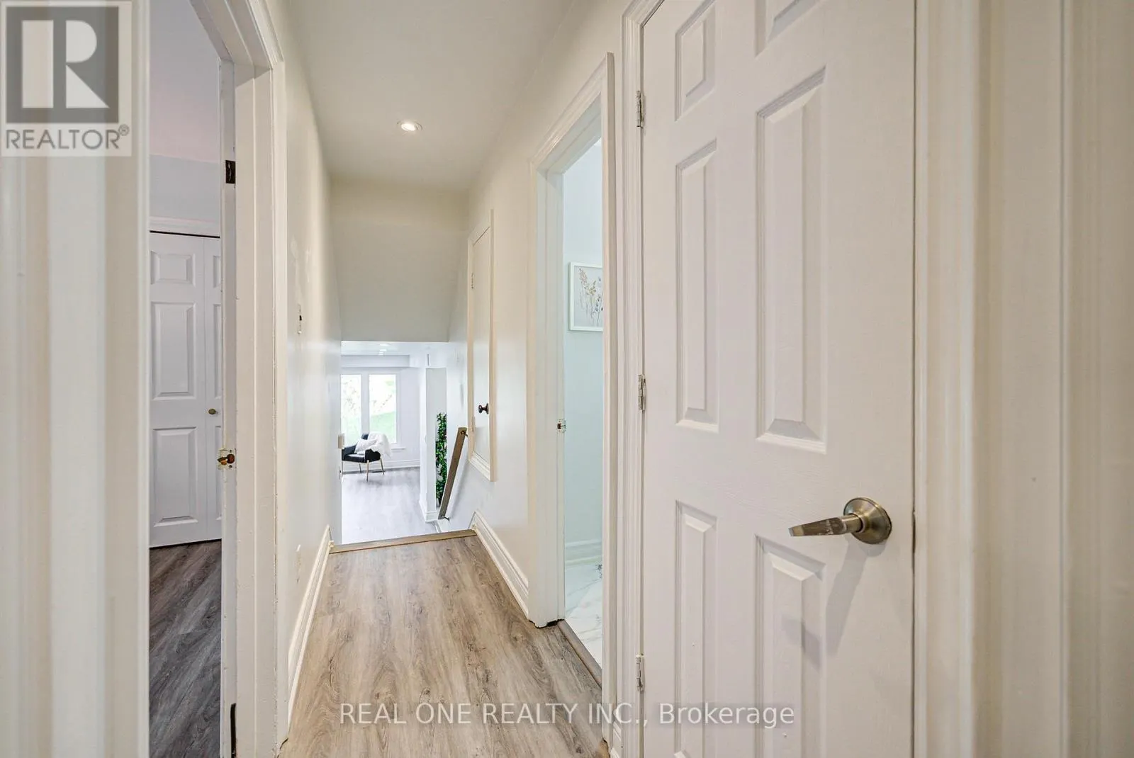 68 LAVEROCK AVENUE