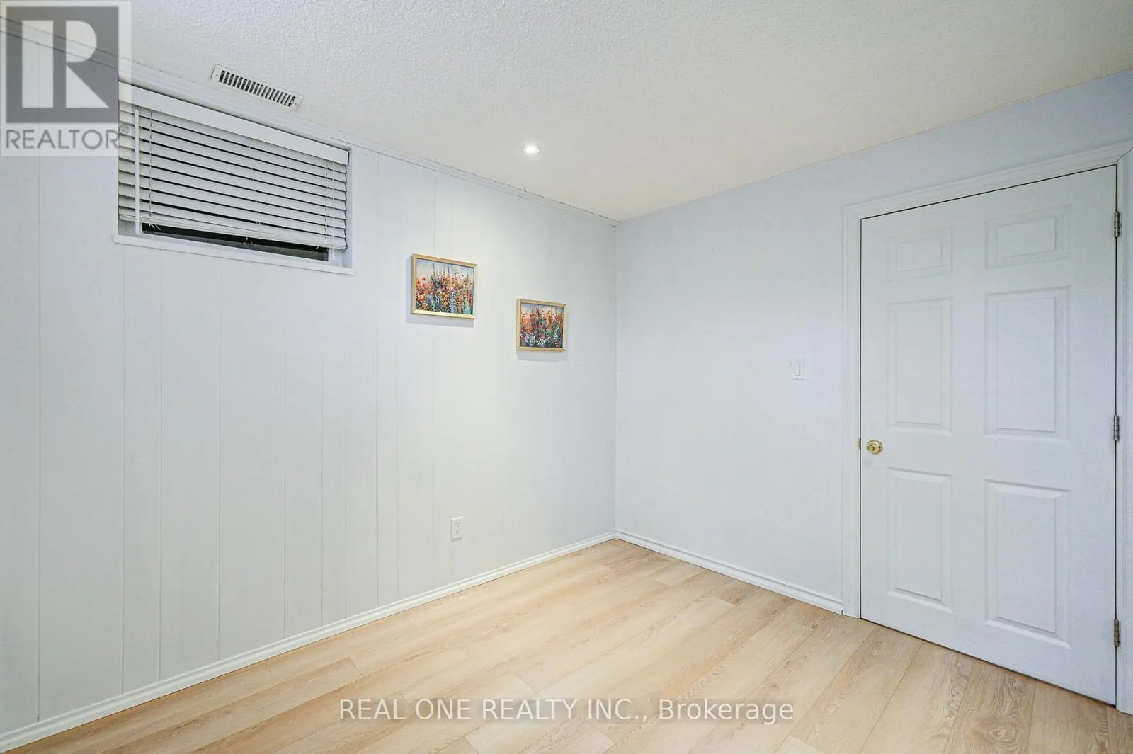 68 LAVEROCK AVENUE