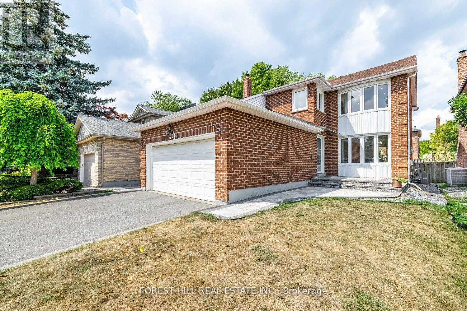 19 ELEANOR CIRCLE