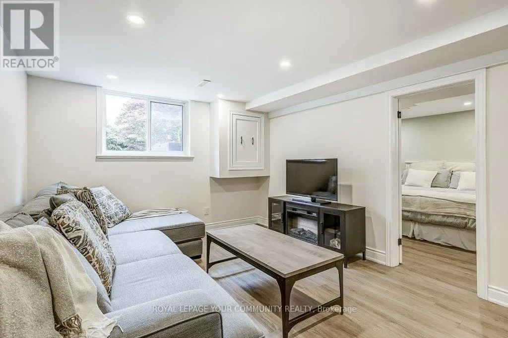 41 BRIGHTBAY CRESCENT