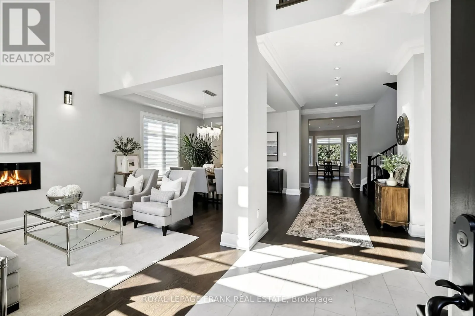52 WOOTTEN WAY N