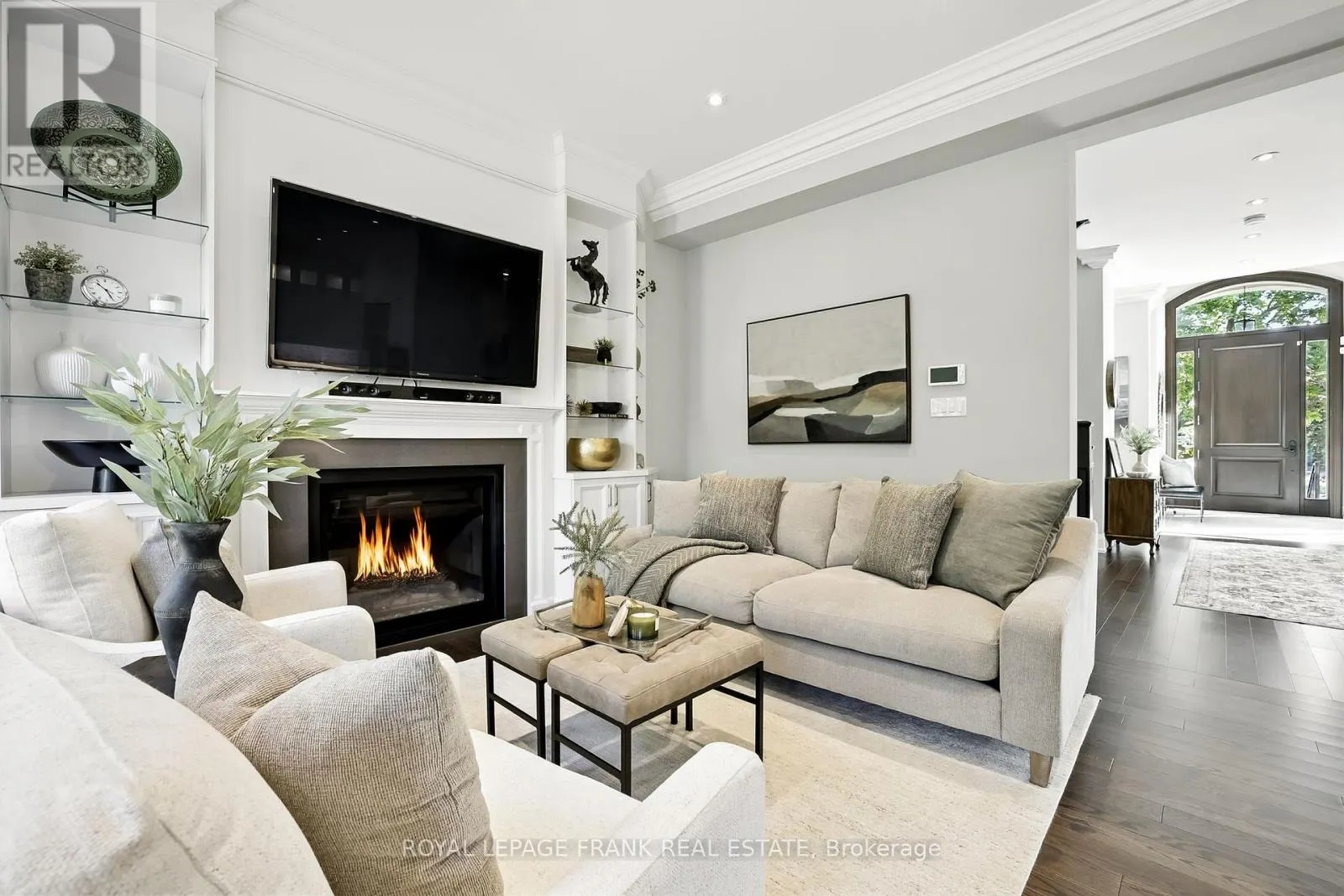 52 WOOTTEN WAY N
