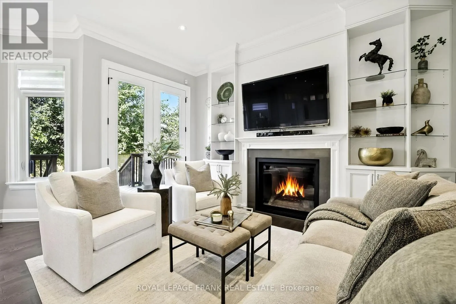 52 WOOTTEN WAY N