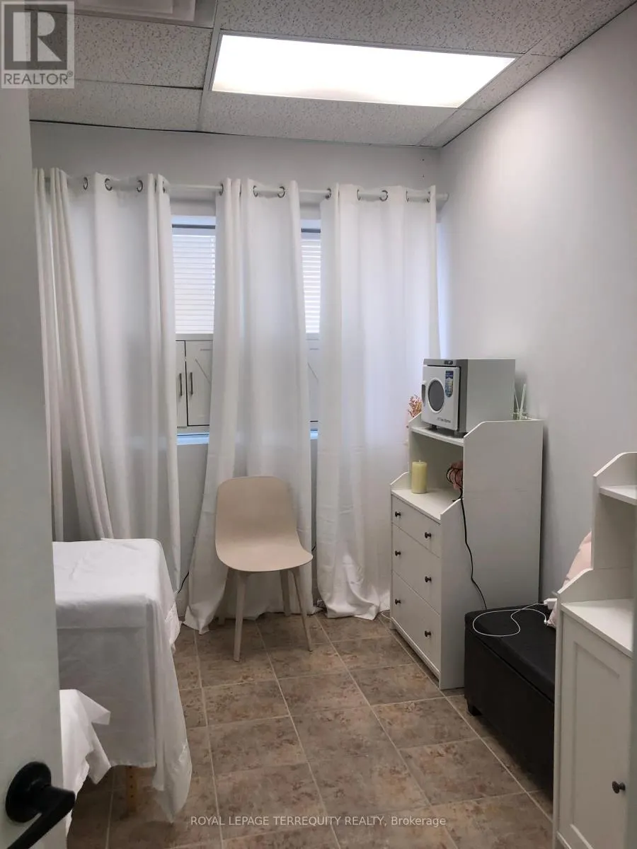 13 - 8611 WESTON ROAD