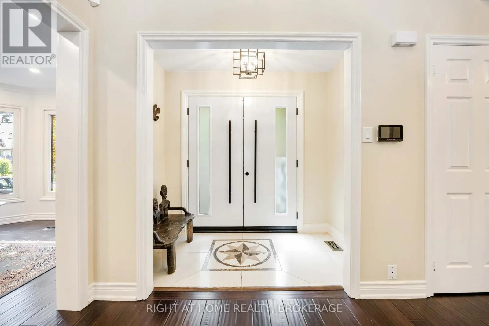 93 GORDON ROWE CRESCENT