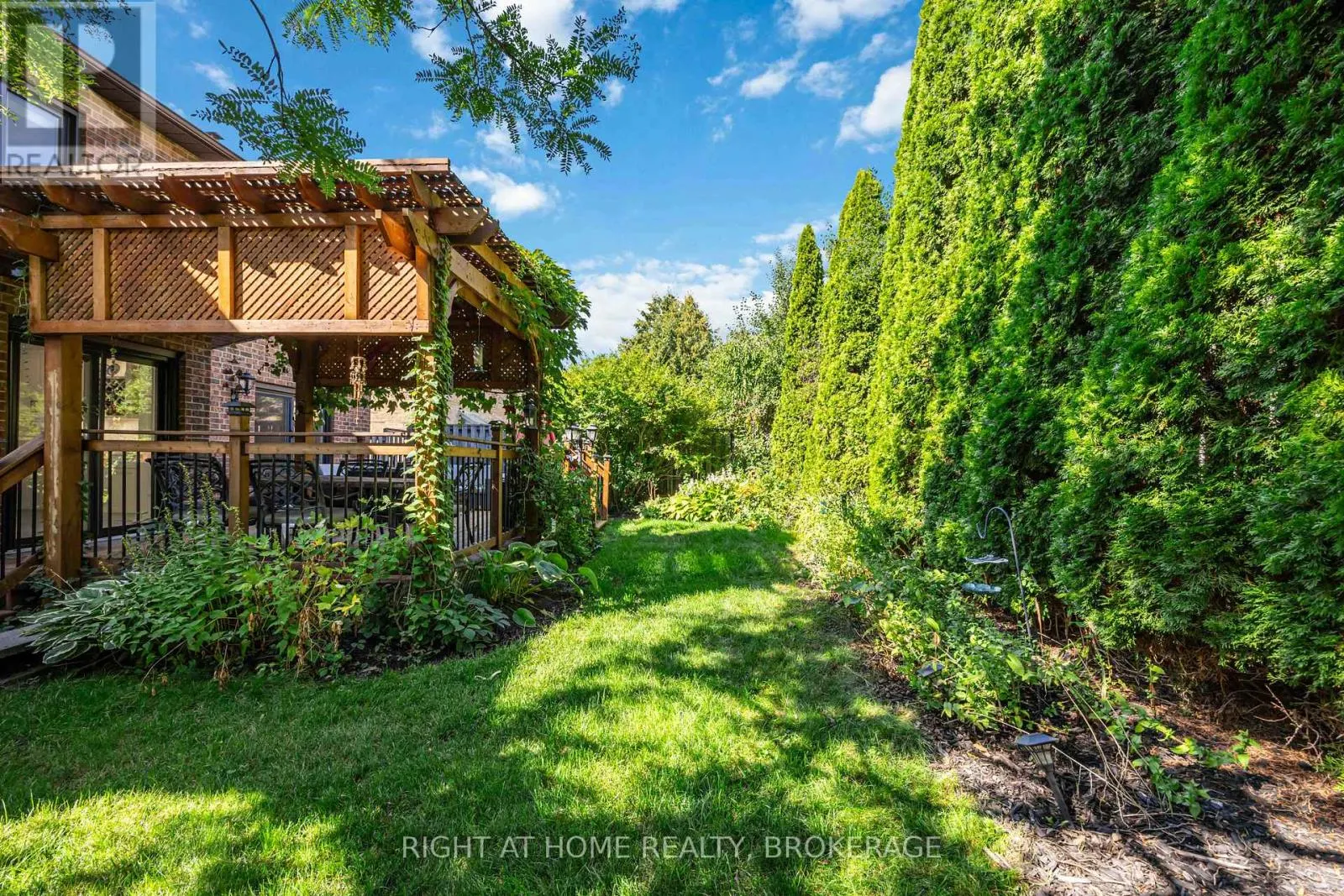93 GORDON ROWE CRESCENT