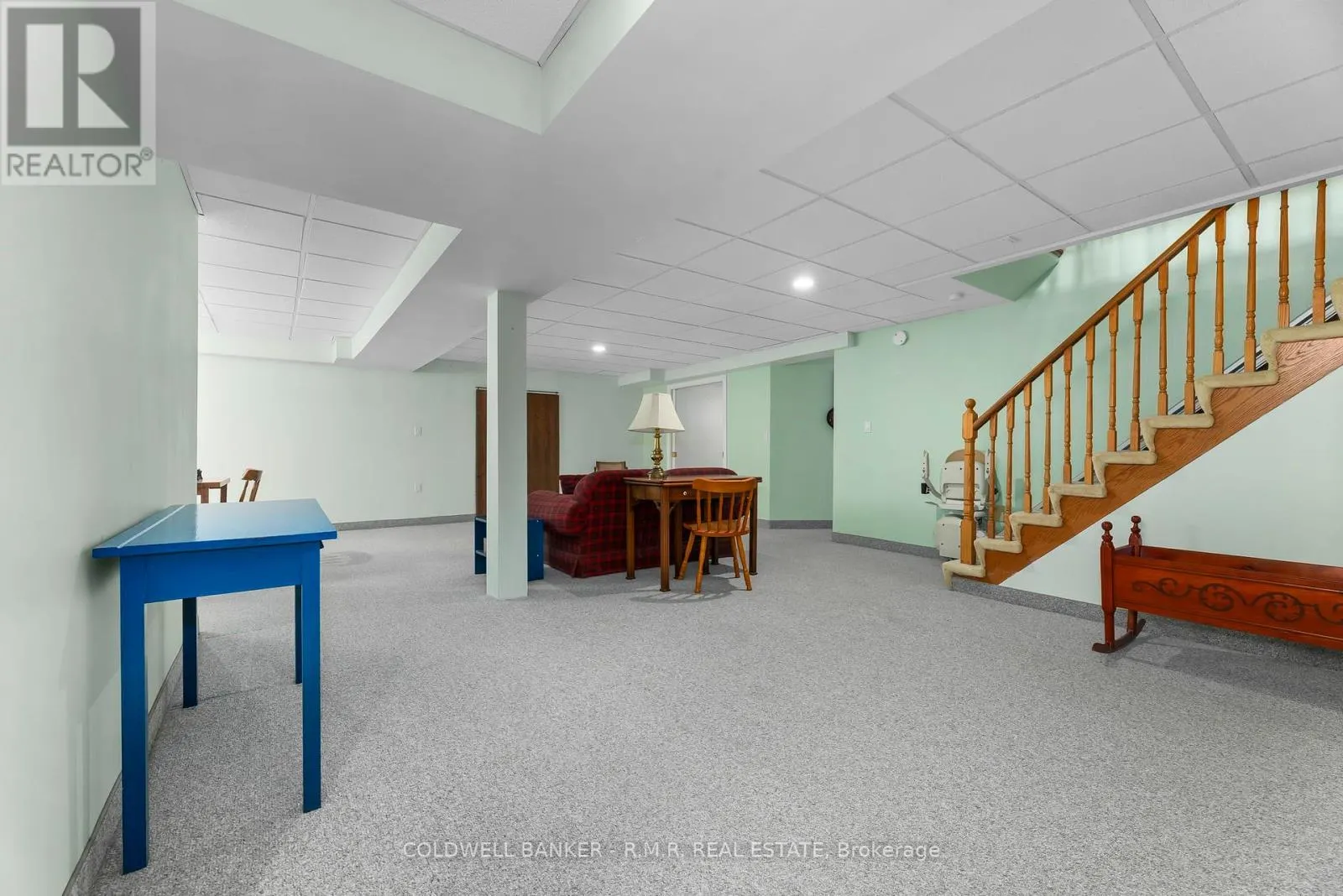 39 EWEN DRIVE