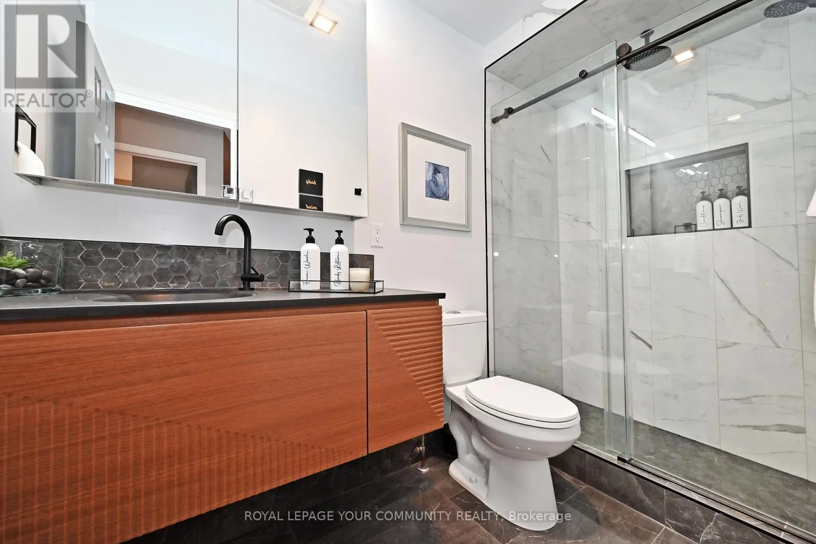 79 MUGFORD RD