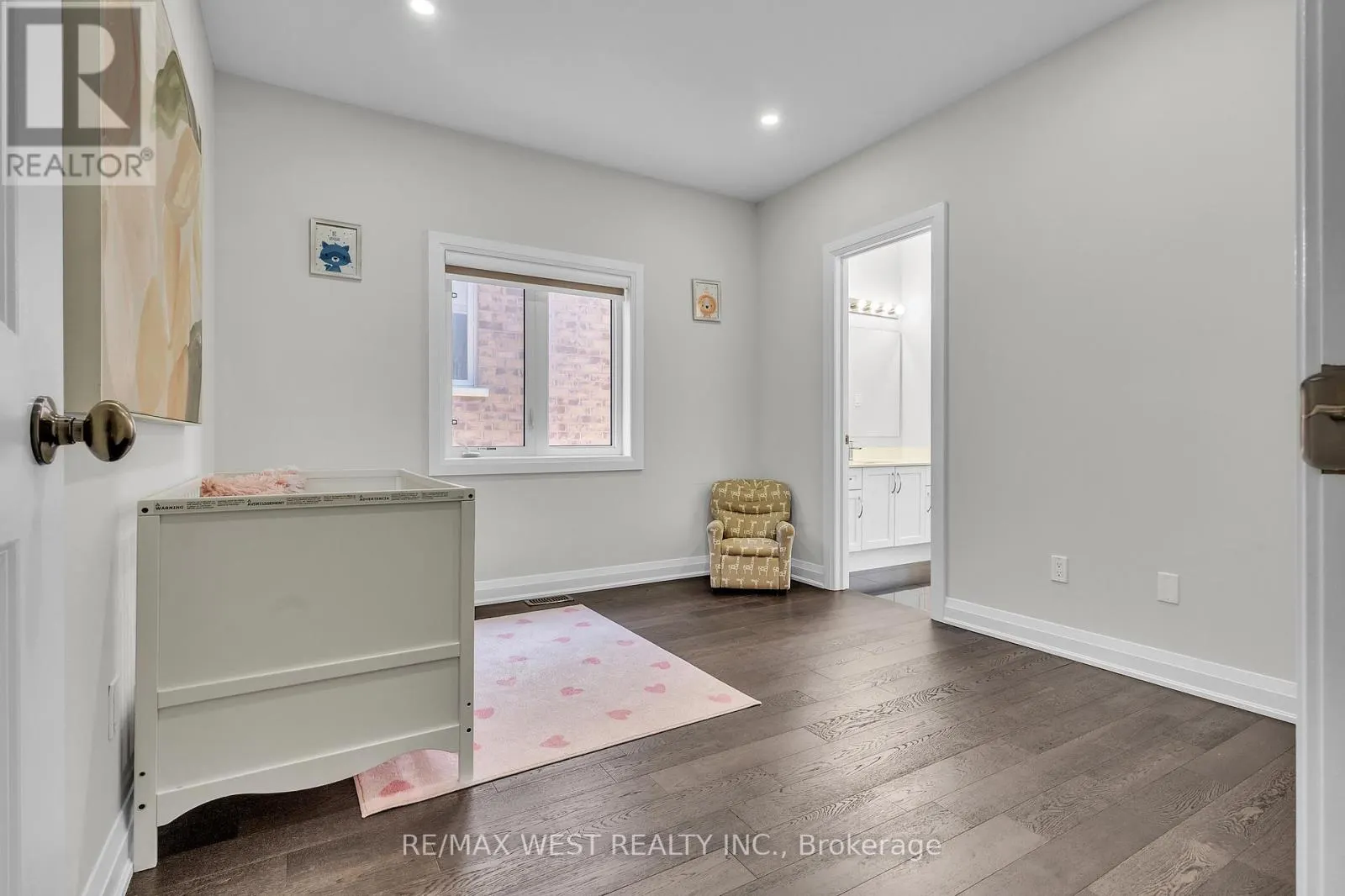 41 PELEE AVENUE