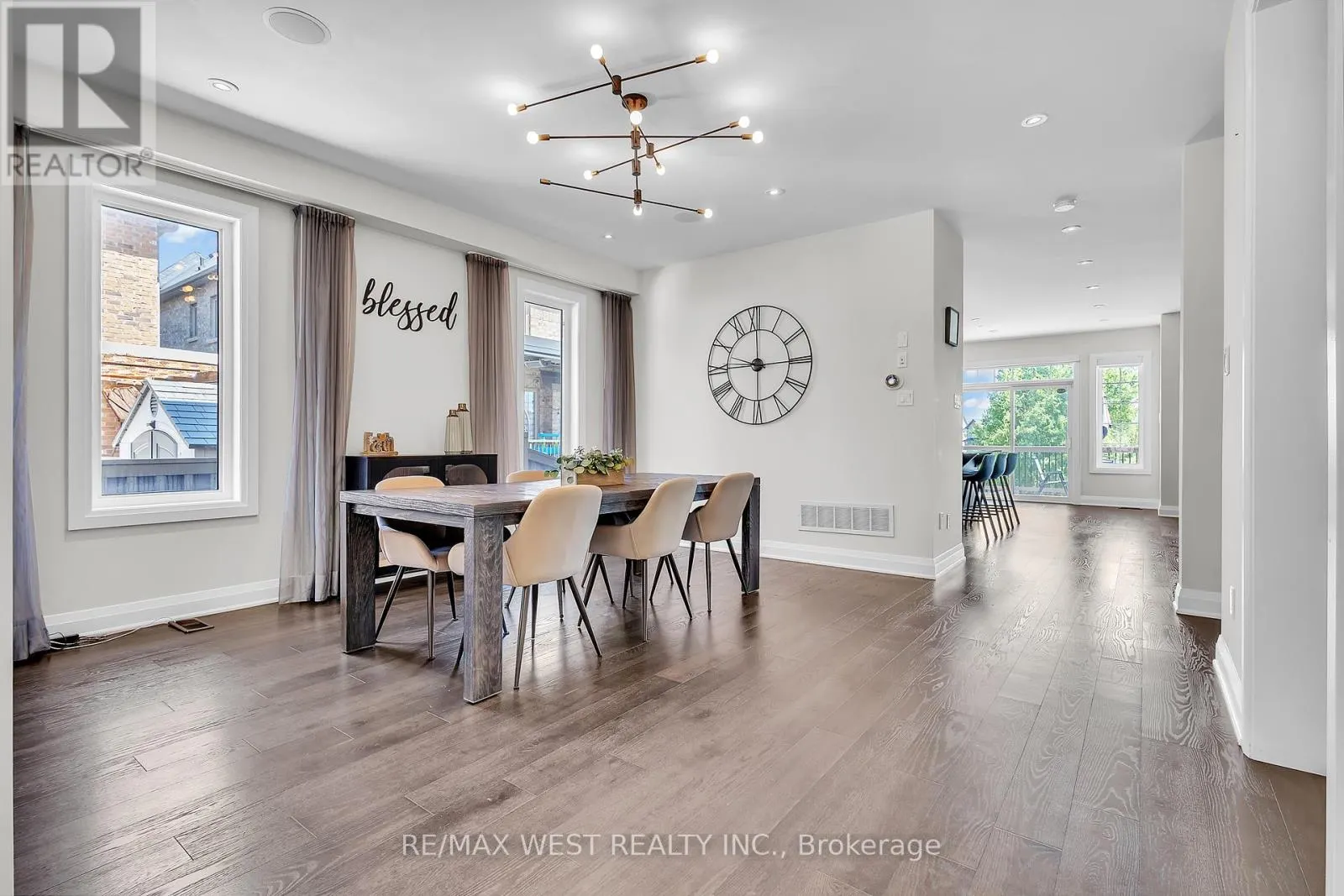 41 PELEE AVENUE