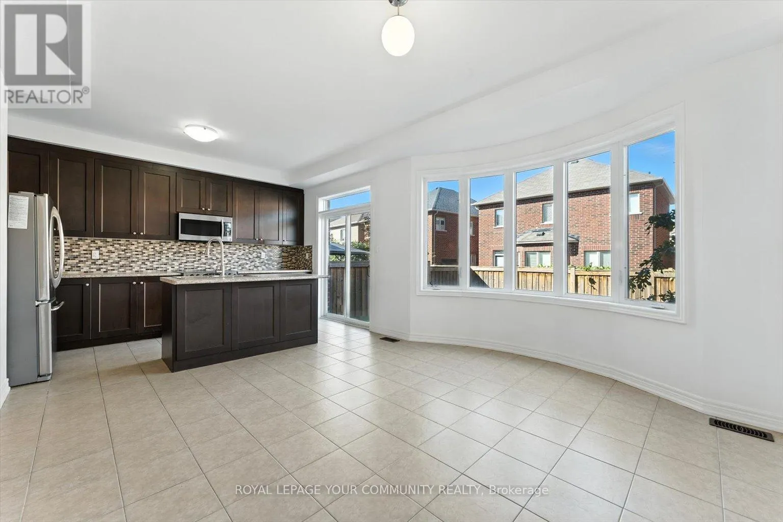 23 LUCIDA COURT