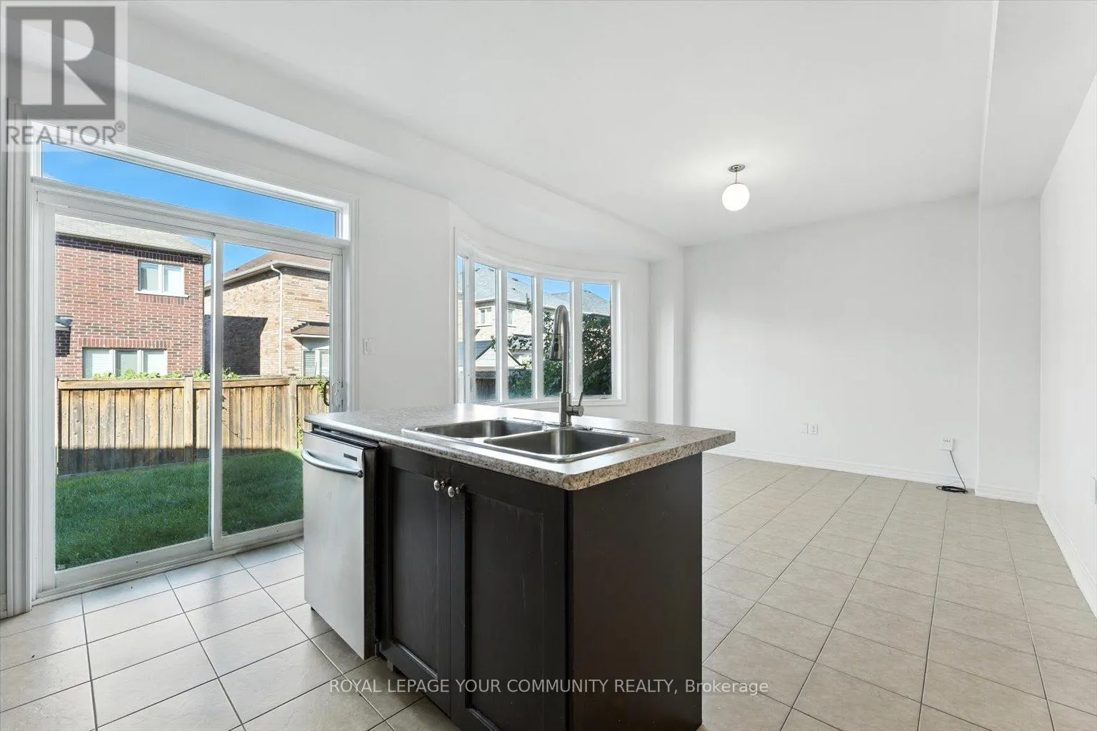 23 LUCIDA COURT