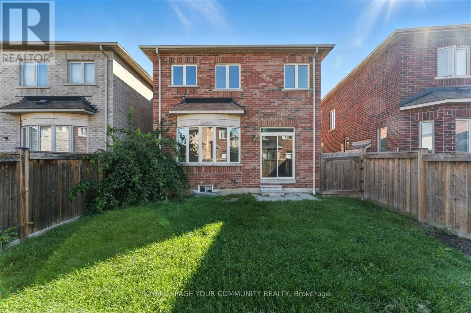 23 LUCIDA COURT