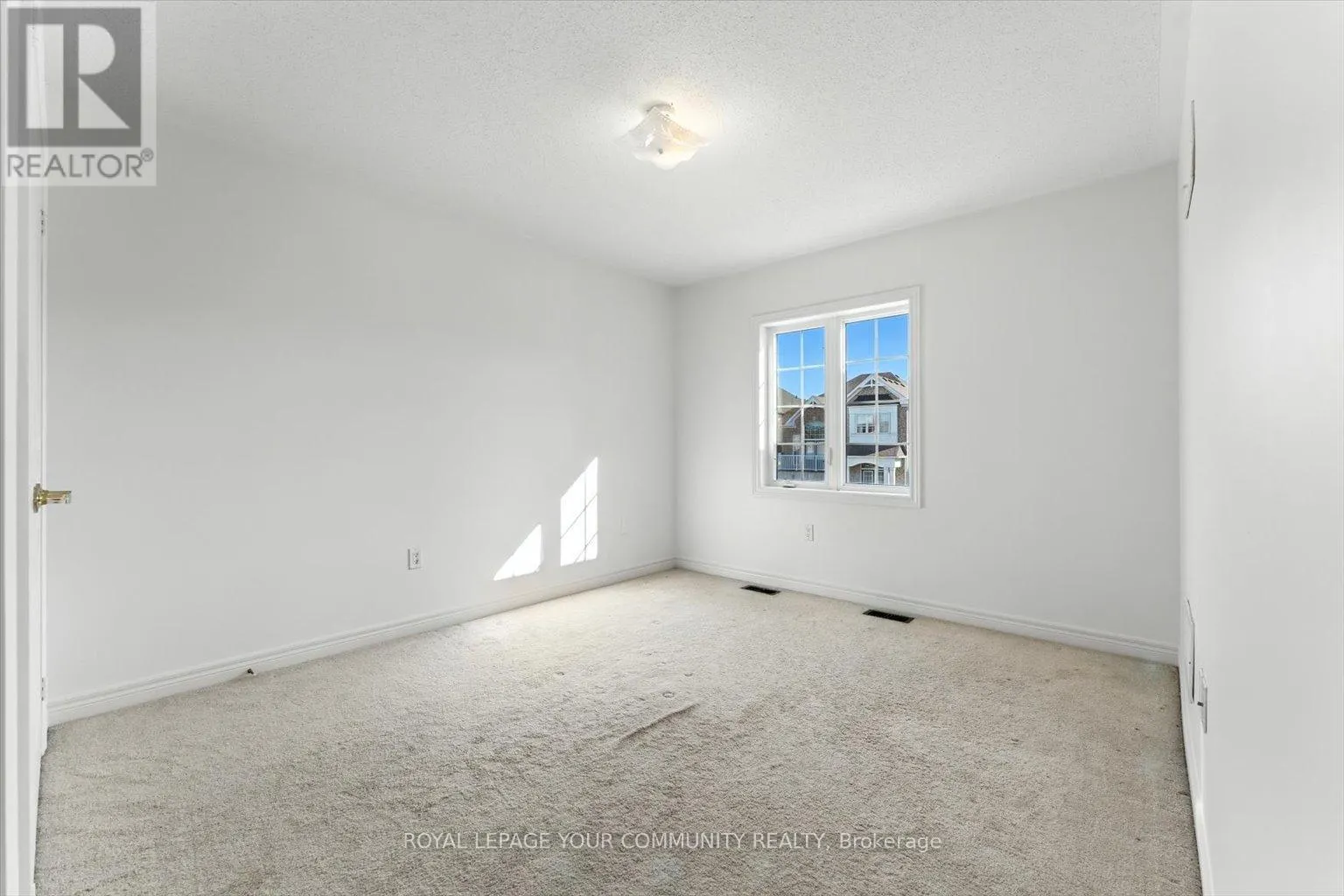 23 LUCIDA COURT