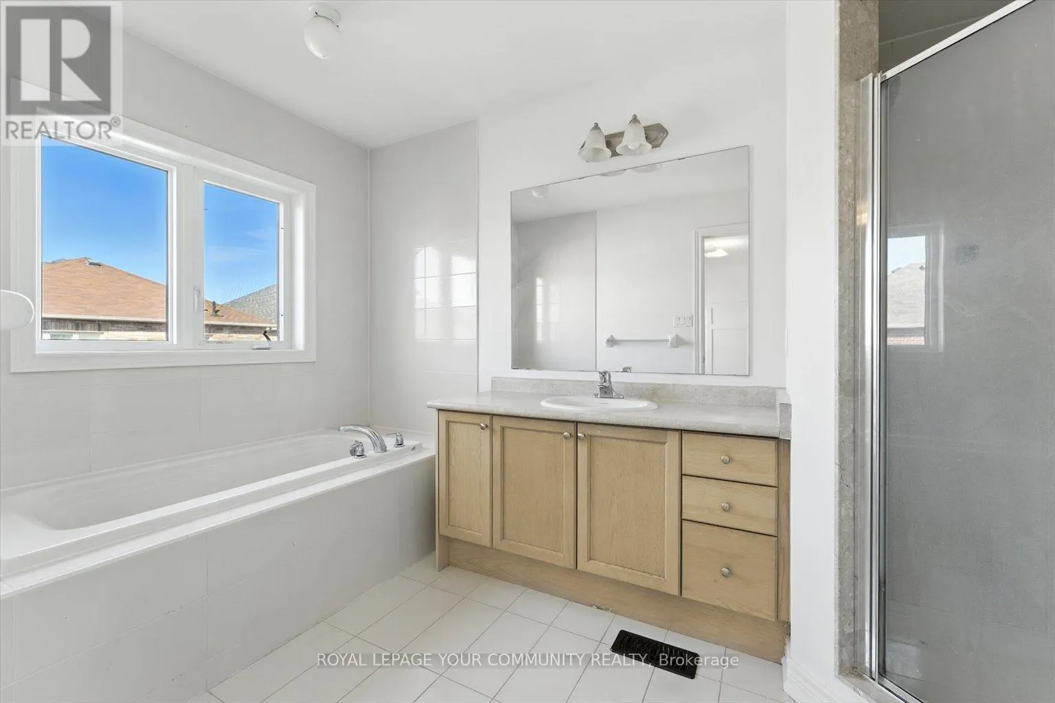 23 LUCIDA COURT