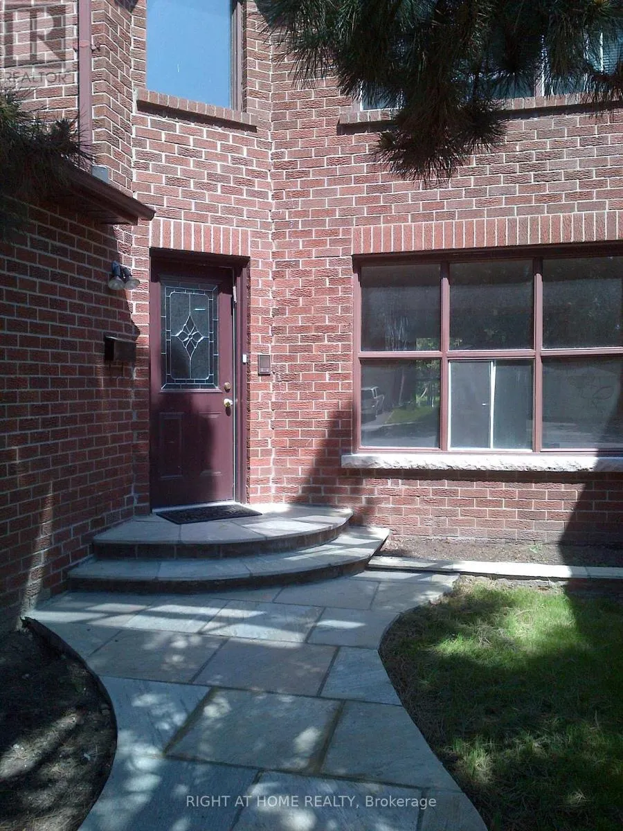 344 YORK HILL BOULEVARD