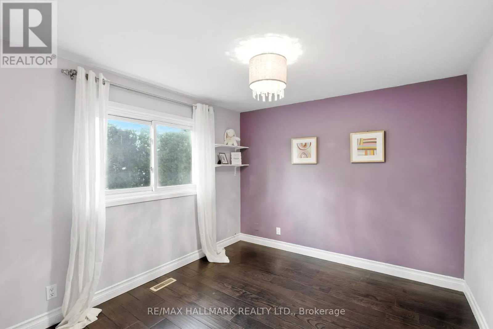 100 ELEANOR CIRCLE