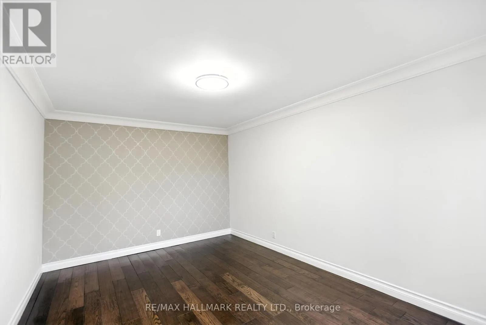 100 ELEANOR CIRCLE