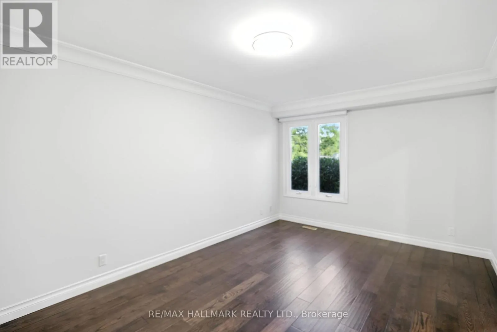 100 ELEANOR CIRCLE
