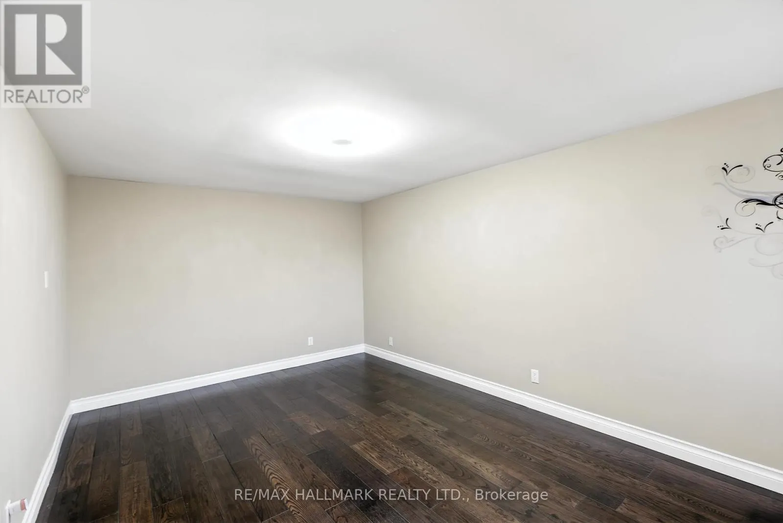 100 ELEANOR CIRCLE