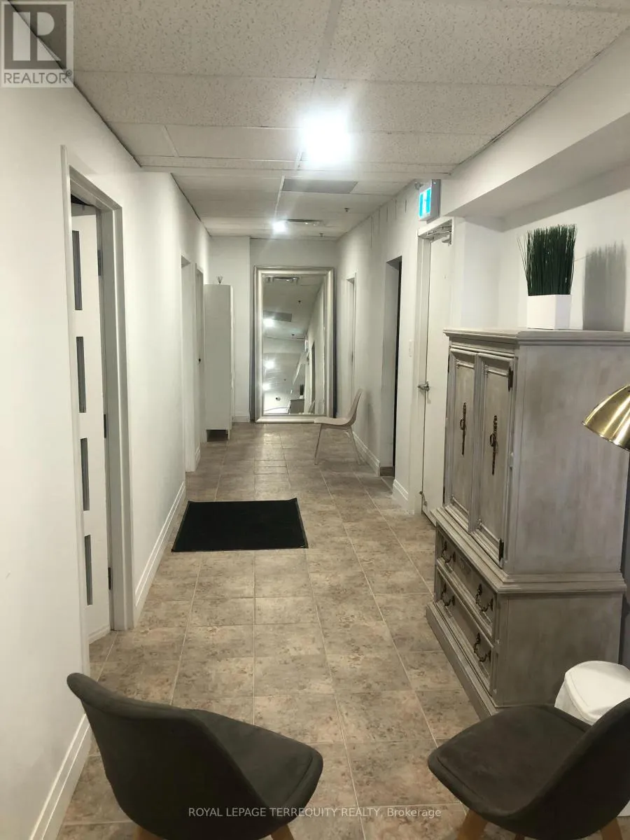 13 OFFICE 205 - 8611 WESTON ROAD