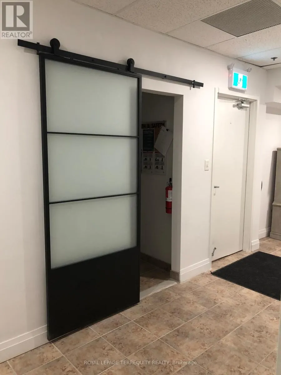 13 OFFICE 205 - 8611 WESTON ROAD