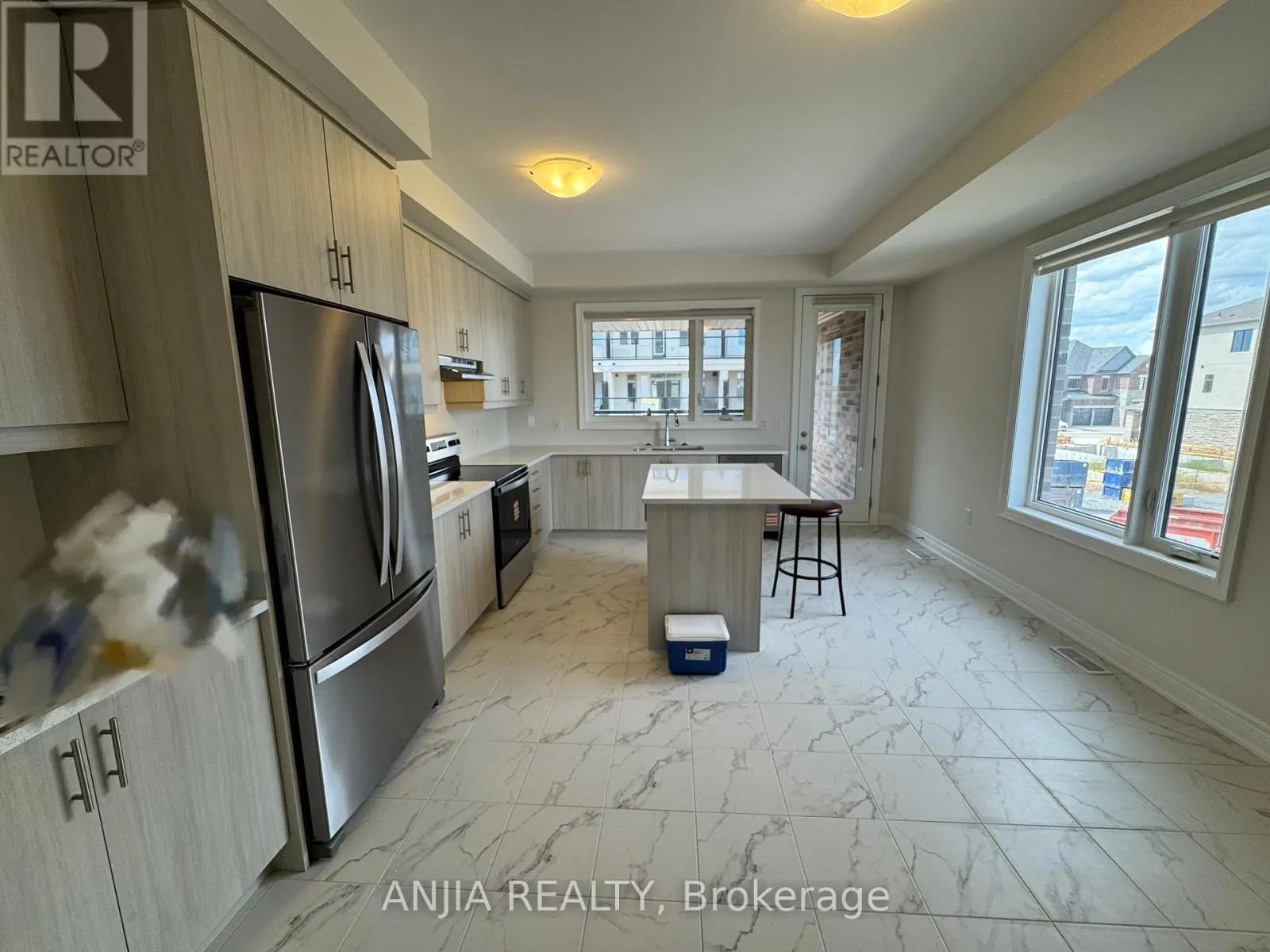76 SELINA ROSE STREET