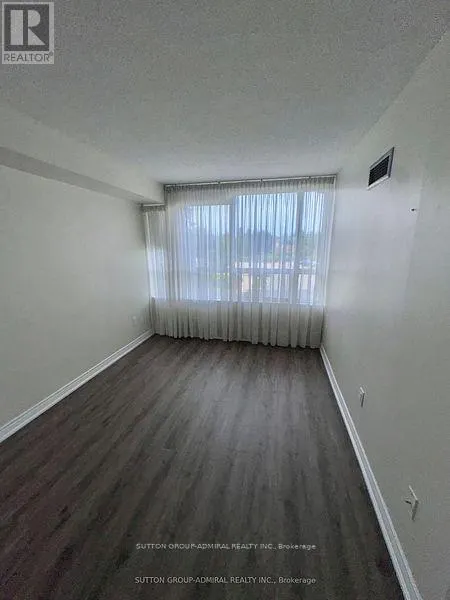 207 - 7 TOWNSGATE DRIVE