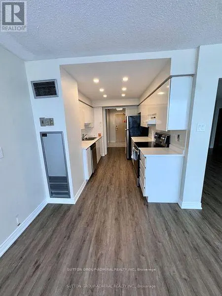 207 - 7 TOWNSGATE DRIVE