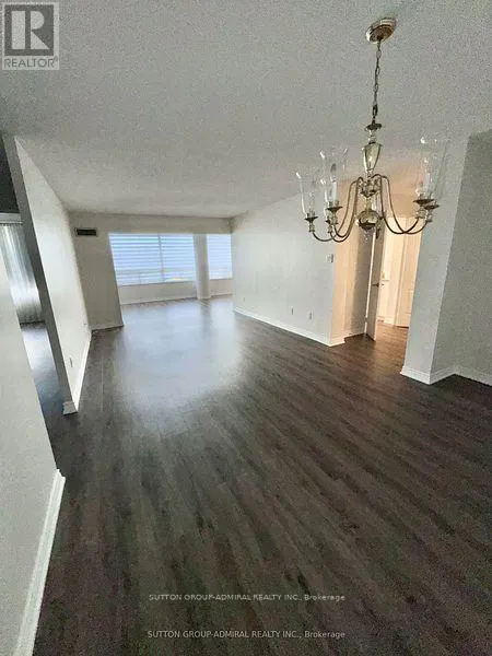 207 - 7 TOWNSGATE DRIVE