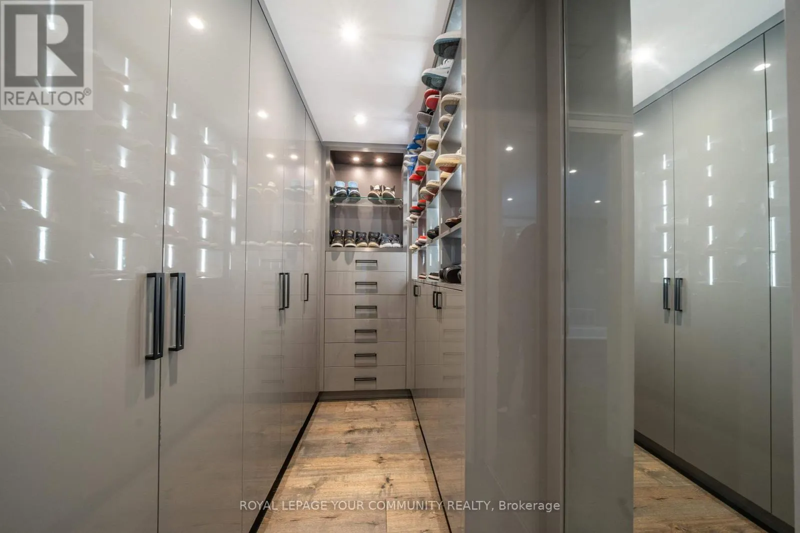 38 GALSWORTHY DRIVE