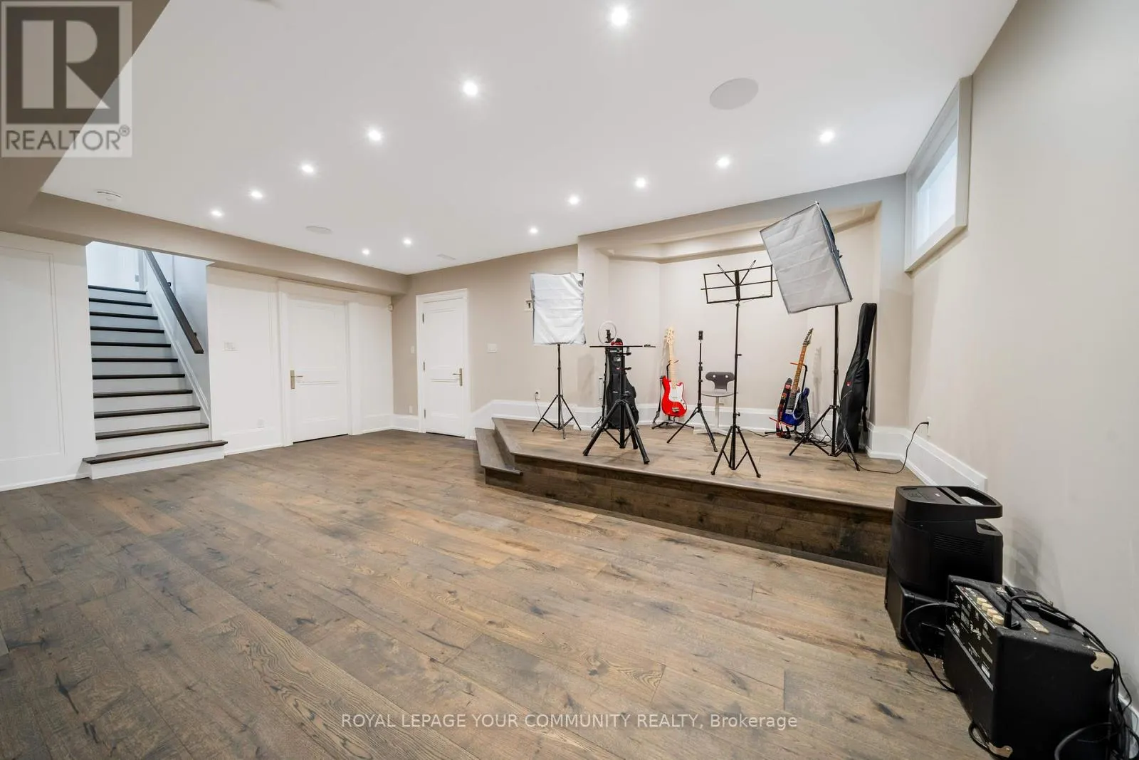 38 GALSWORTHY DRIVE