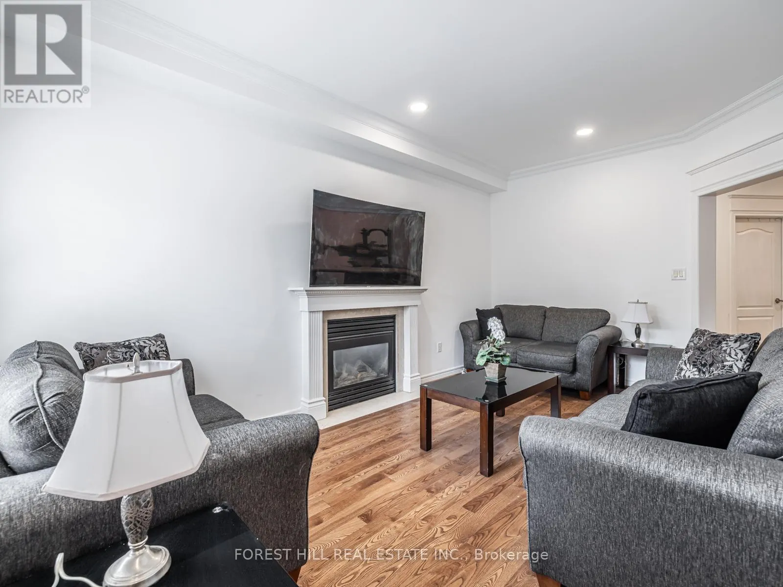 41 CEDAR SPRINGS DRIVE
