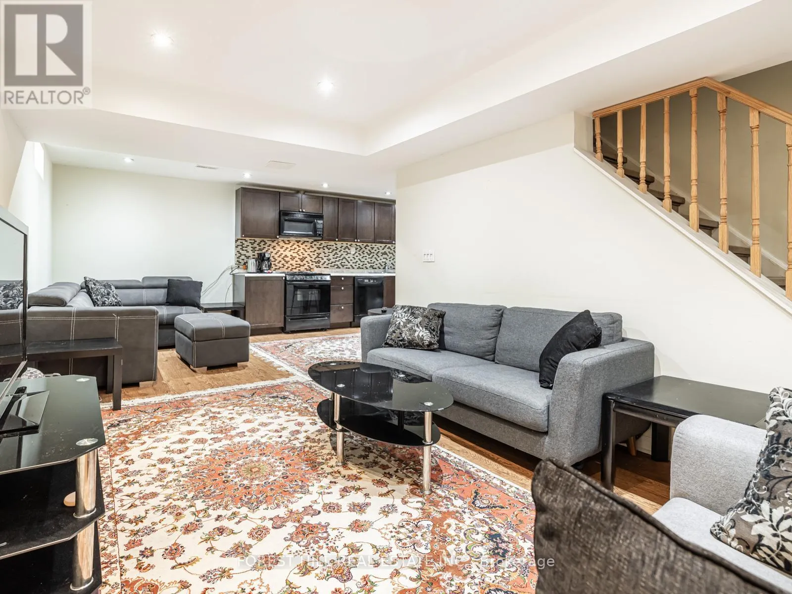 41 CEDAR SPRINGS DRIVE