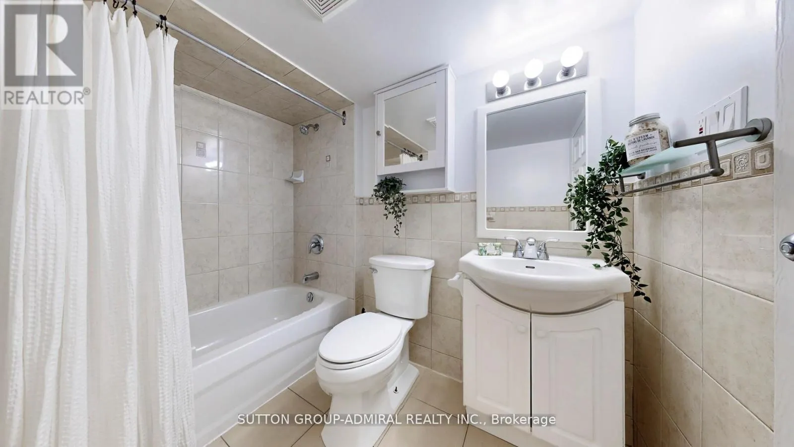 122 EDMUND SEAGER DRIVE