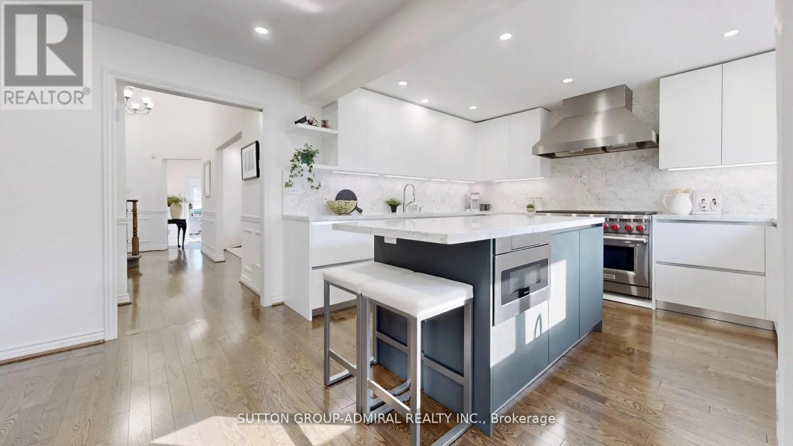 122 EDMUND SEAGER DRIVE