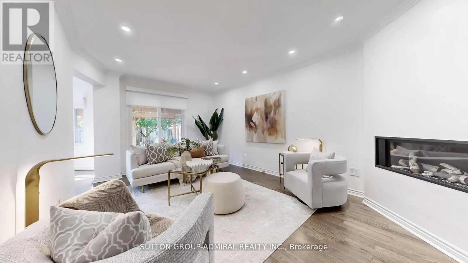 122 EDMUND SEAGER DRIVE